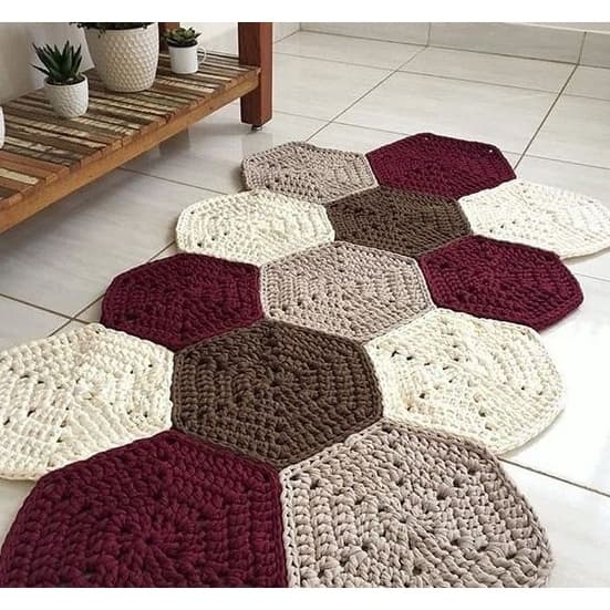 Tapete Sextavado Sala / Quarto Em Crochê Fio De Malha