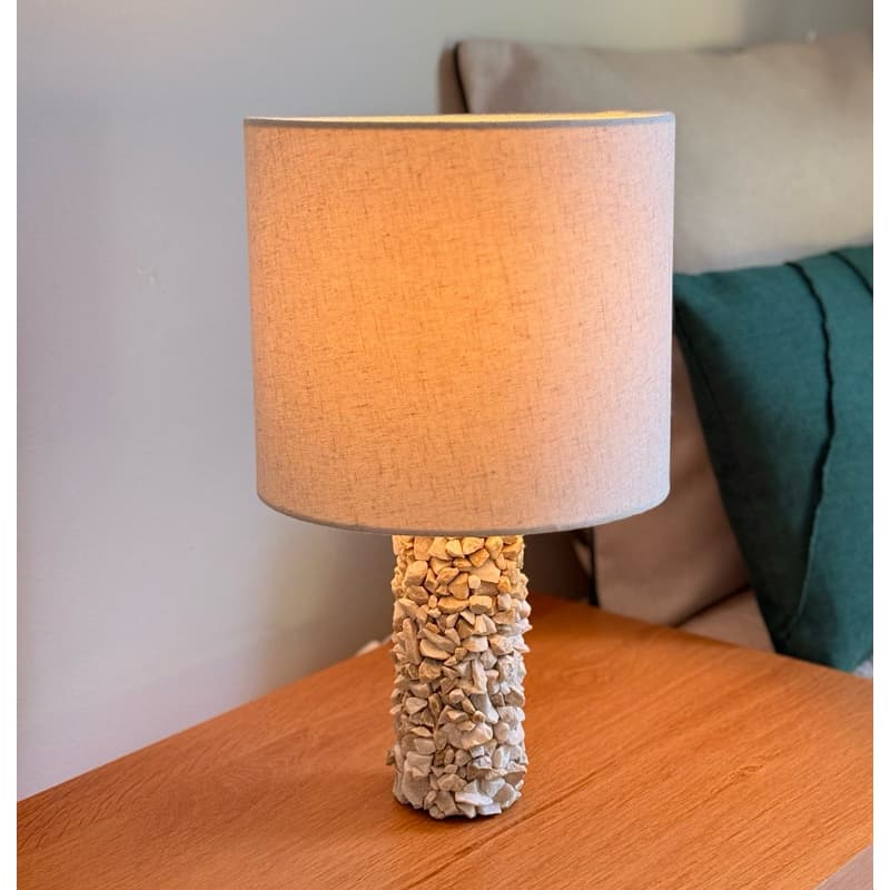 Abajur de Quarto Orgânico de Pedra Granito Natural Estilo Moledo com Cúpula de Linho
