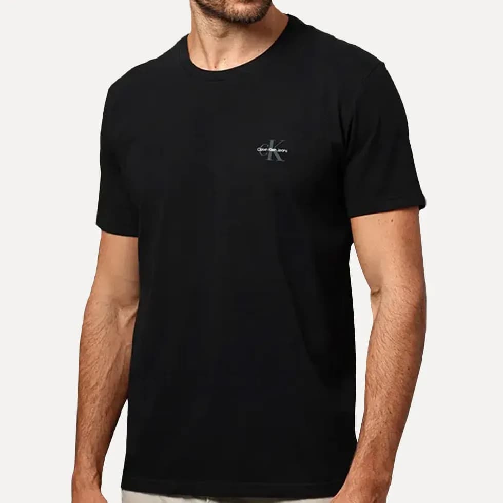 Camiseta Calvin Klein Jeans New Mono Logo Re Issue Preta Preta L/g