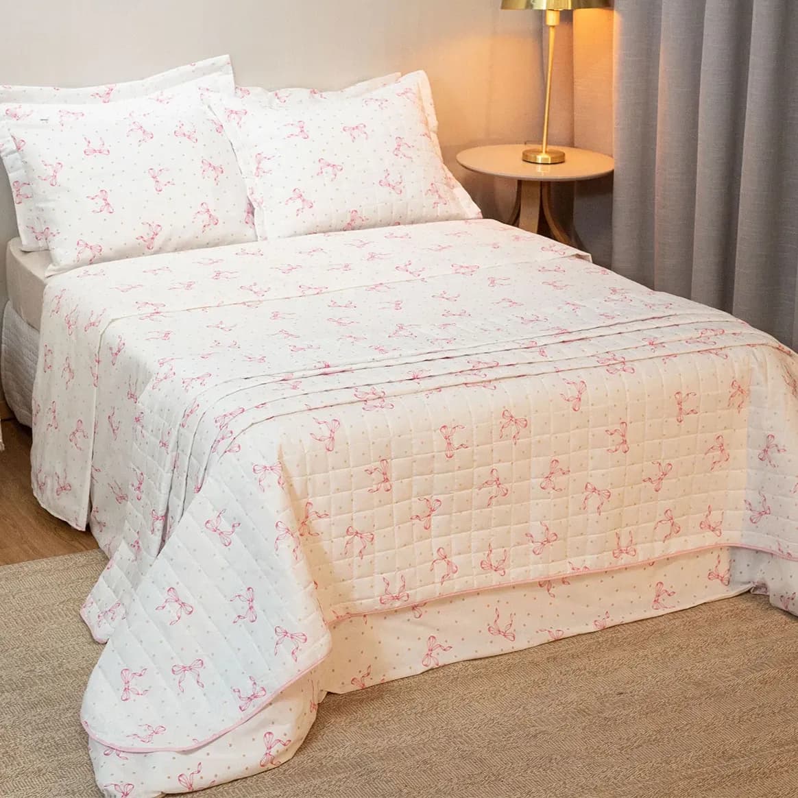 Kit Colcha Casal Padrão + Jg De Lençol Kit 7pçs Algodãomisto Laço Rosa Cobre Leito