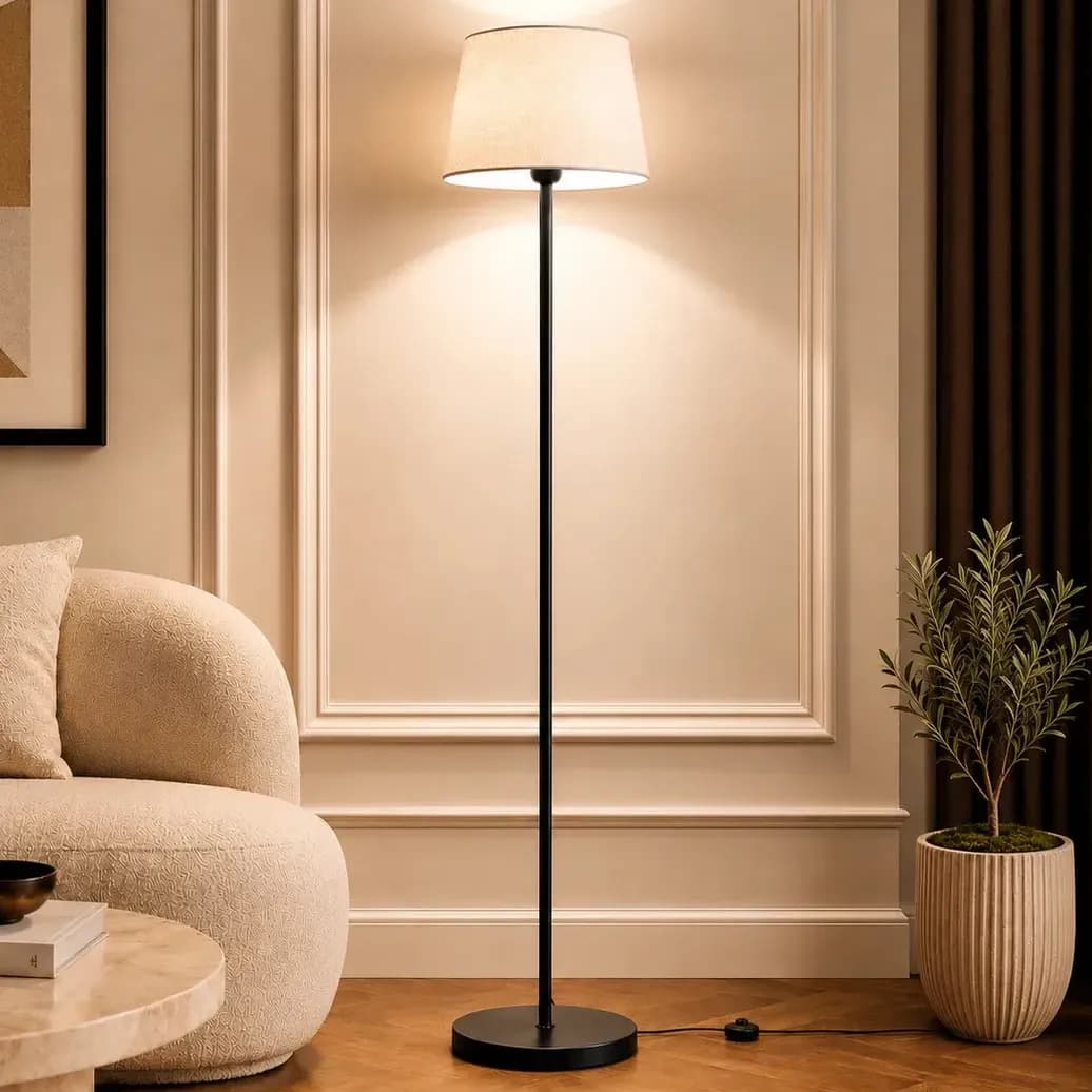 Luminária de Chão em Metal Preto,abajur de chão , com Cúpula de Tecido Branca e Altura Ajustável, Tieesa L011