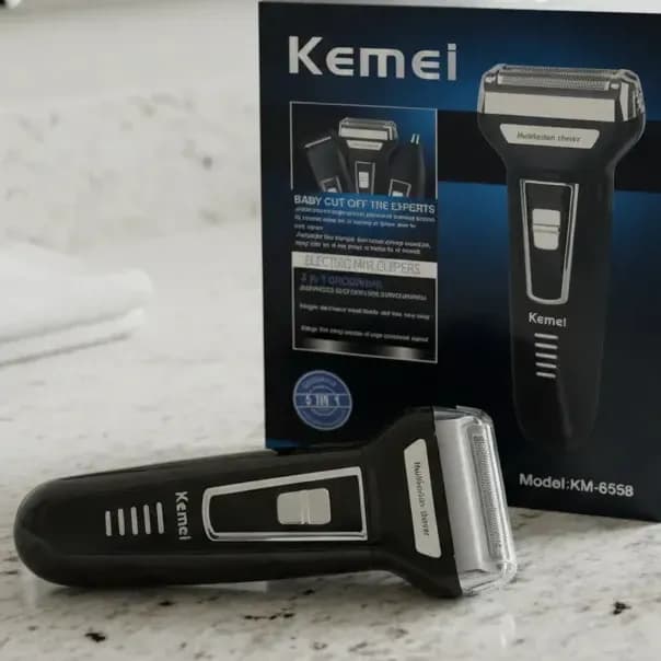 Aparador Barbeador Kemei KM-6558 Recarregável 3 Em 1 Cabeças Removíveis Bivolt