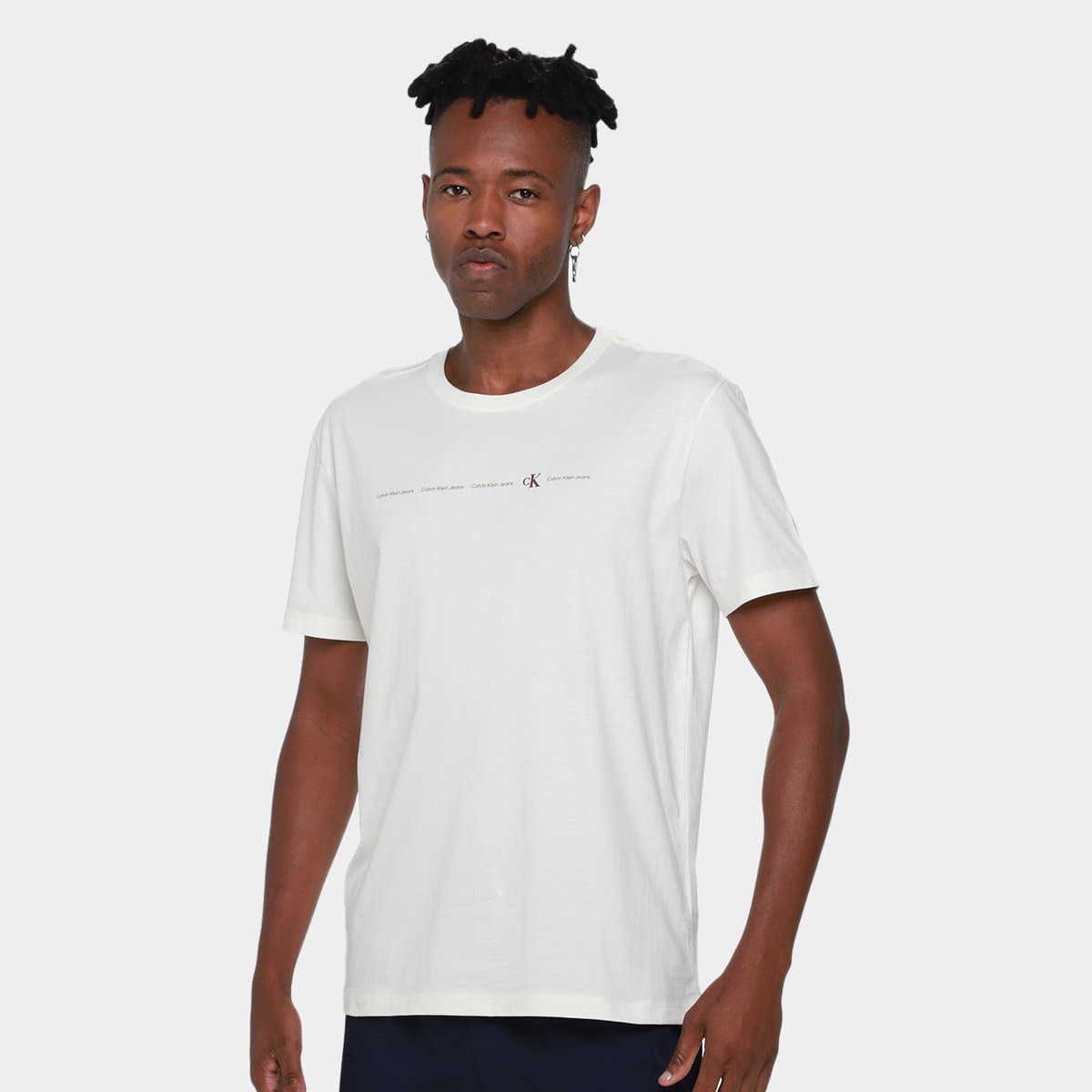 Camiseta Calvin Klein Logo Calvin Klein Ck Masculino Off white